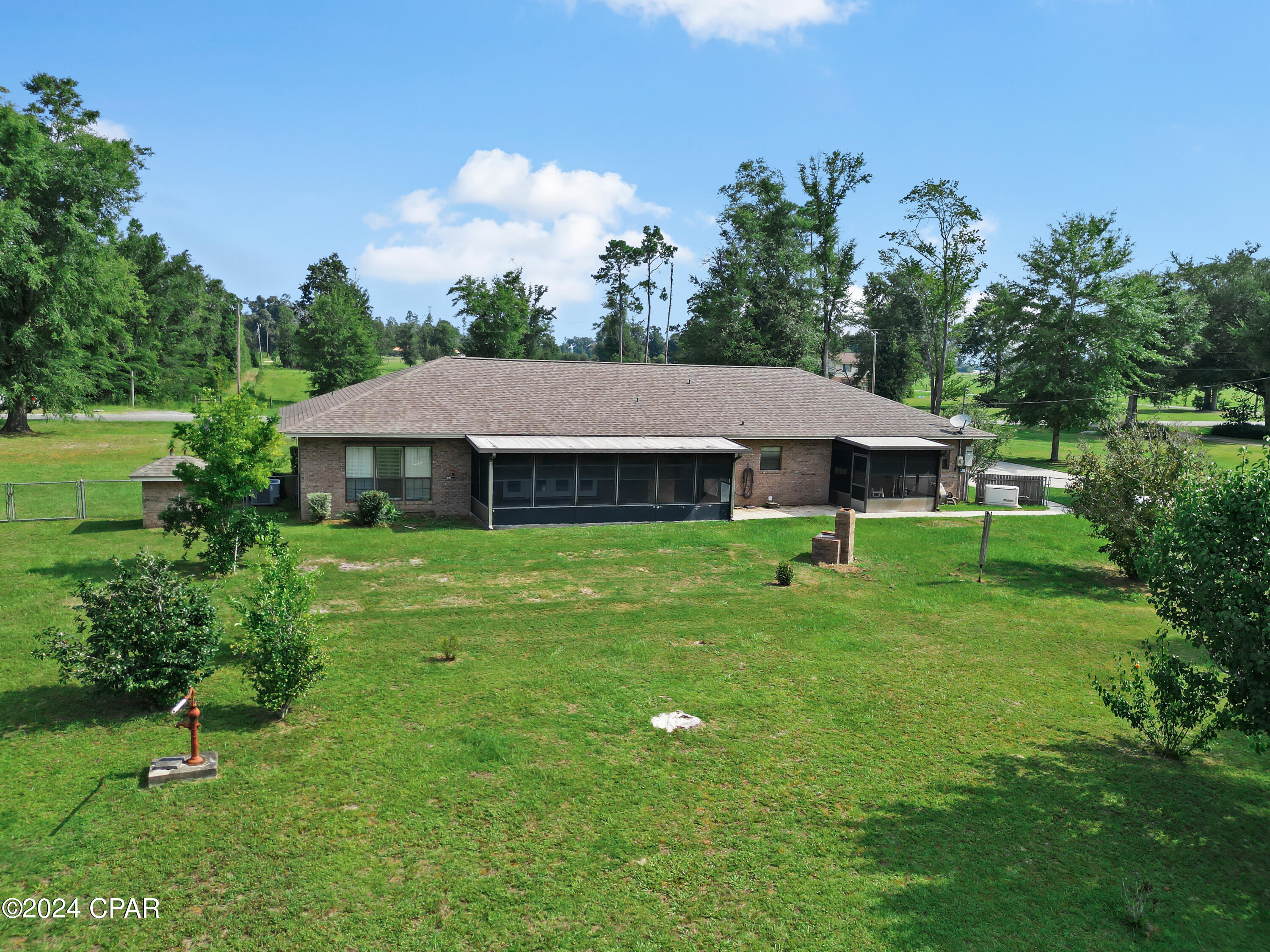 8255 Shady Grove Road Grand Ridge, FL 32442 - Photo 5 of 49