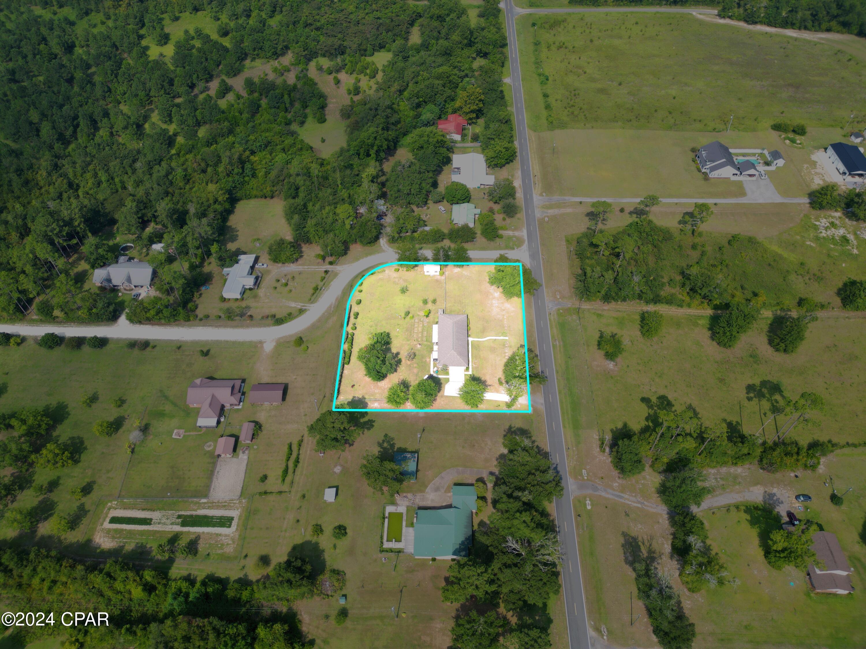 8255 Shady Grove Road Grand Ridge, FL 32442 - Photo 9 of 49