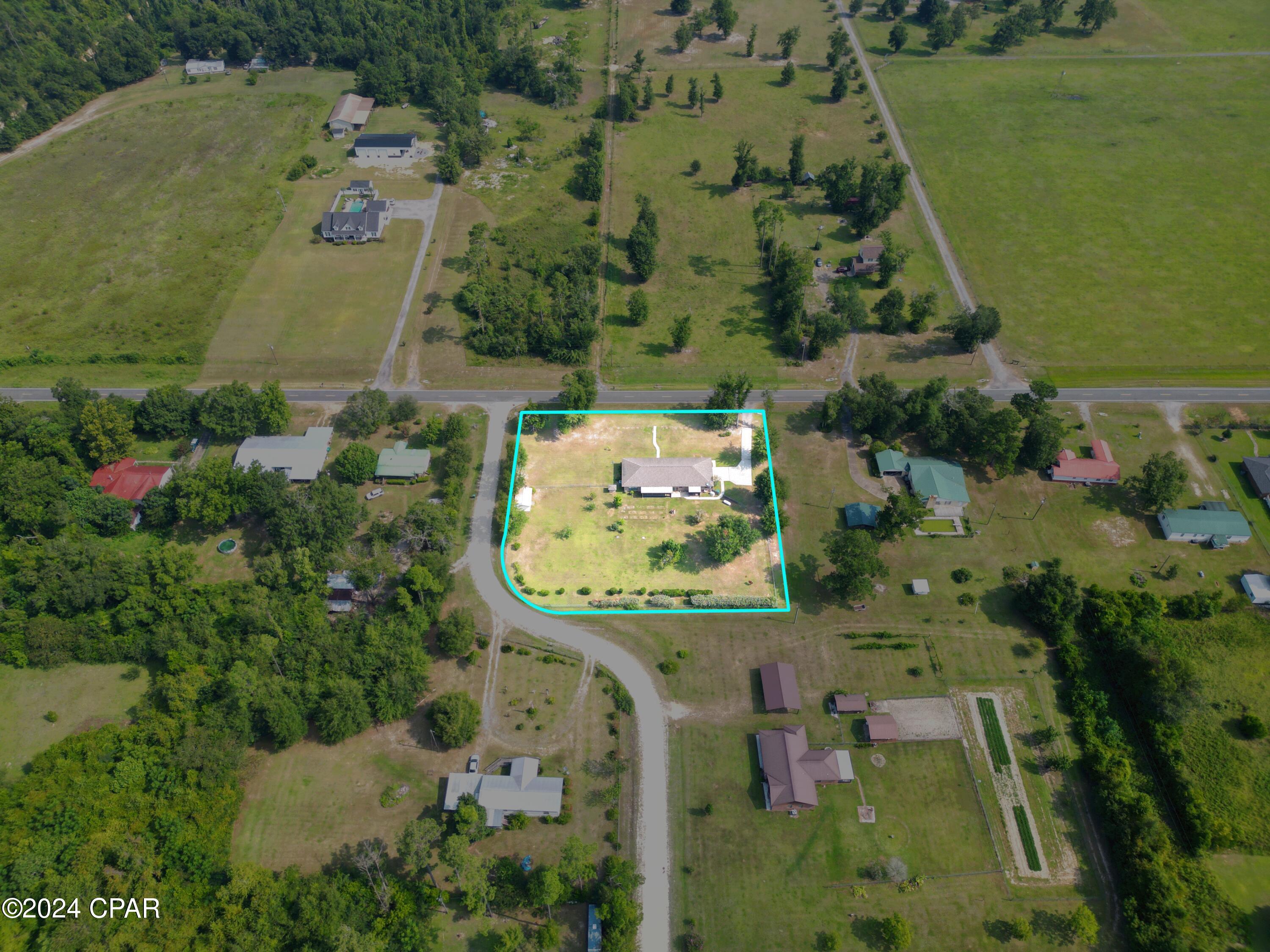 8255 Shady Grove Road Grand Ridge, FL 32442 - Photo 10 of 49