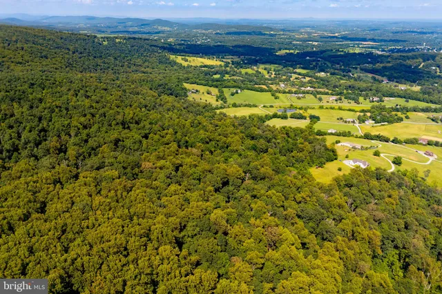 $1,899,000 | Tree Crops Lane, Round Hill, VA 20141