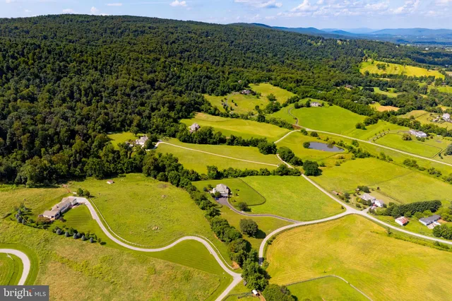 $1,899,000 | Tree Crops Lane, Round Hill, VA 20141