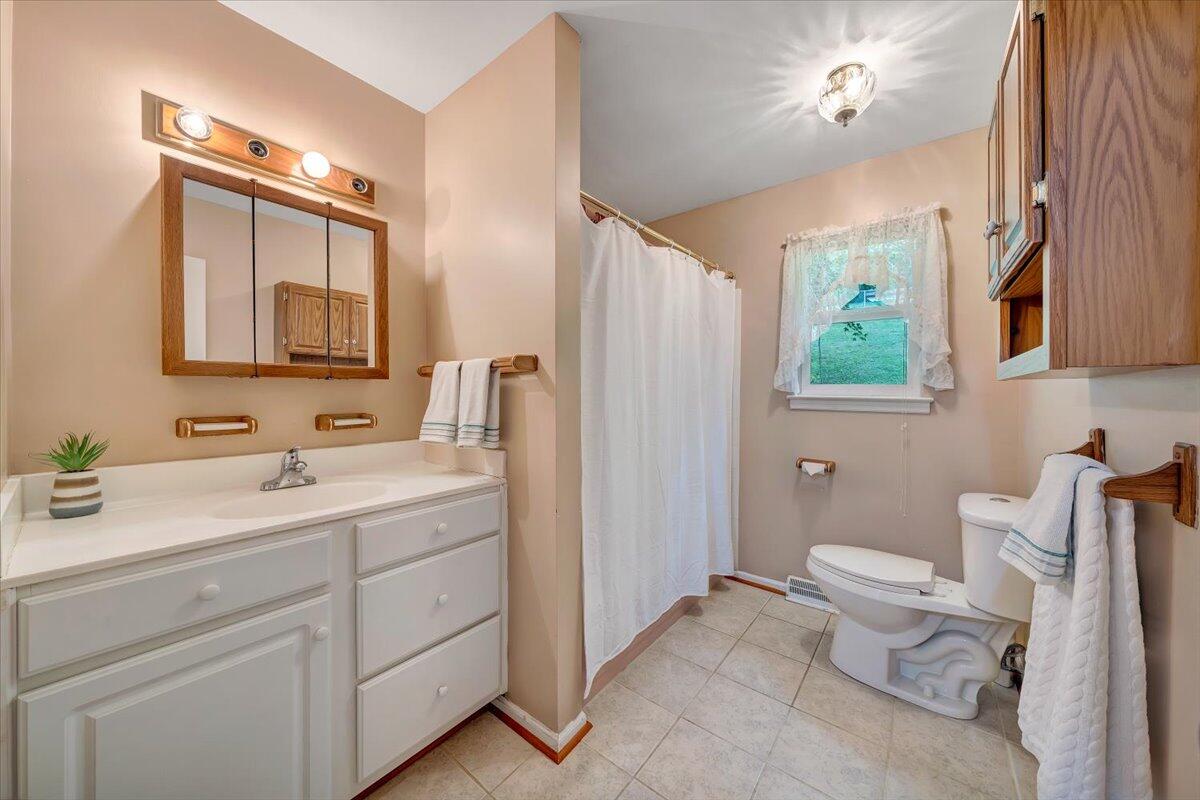 5739 Green Ridge Road Roanoke, VA 24019 - Photo 12 of 30 15-MIB09860