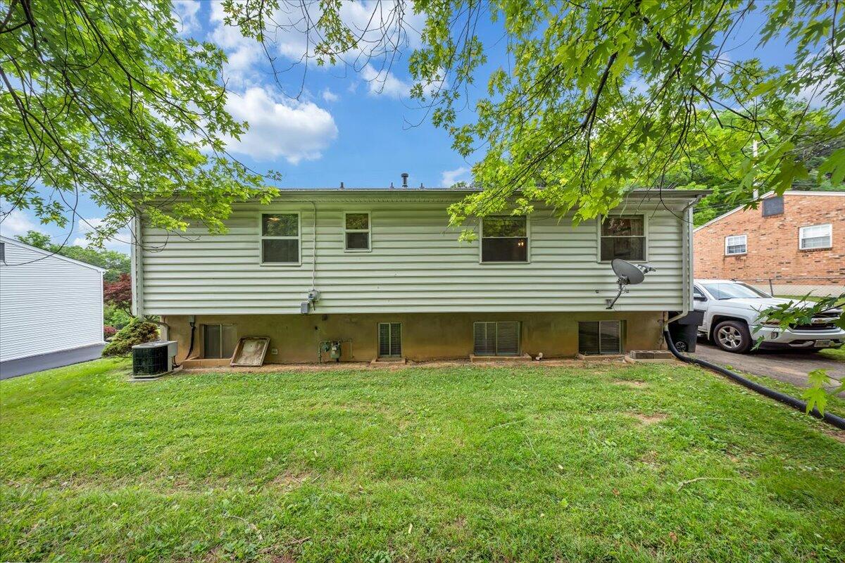 5739 Green Ridge Road Roanoke, VA 24019 - Photo 29 of 30 32-MIB09920