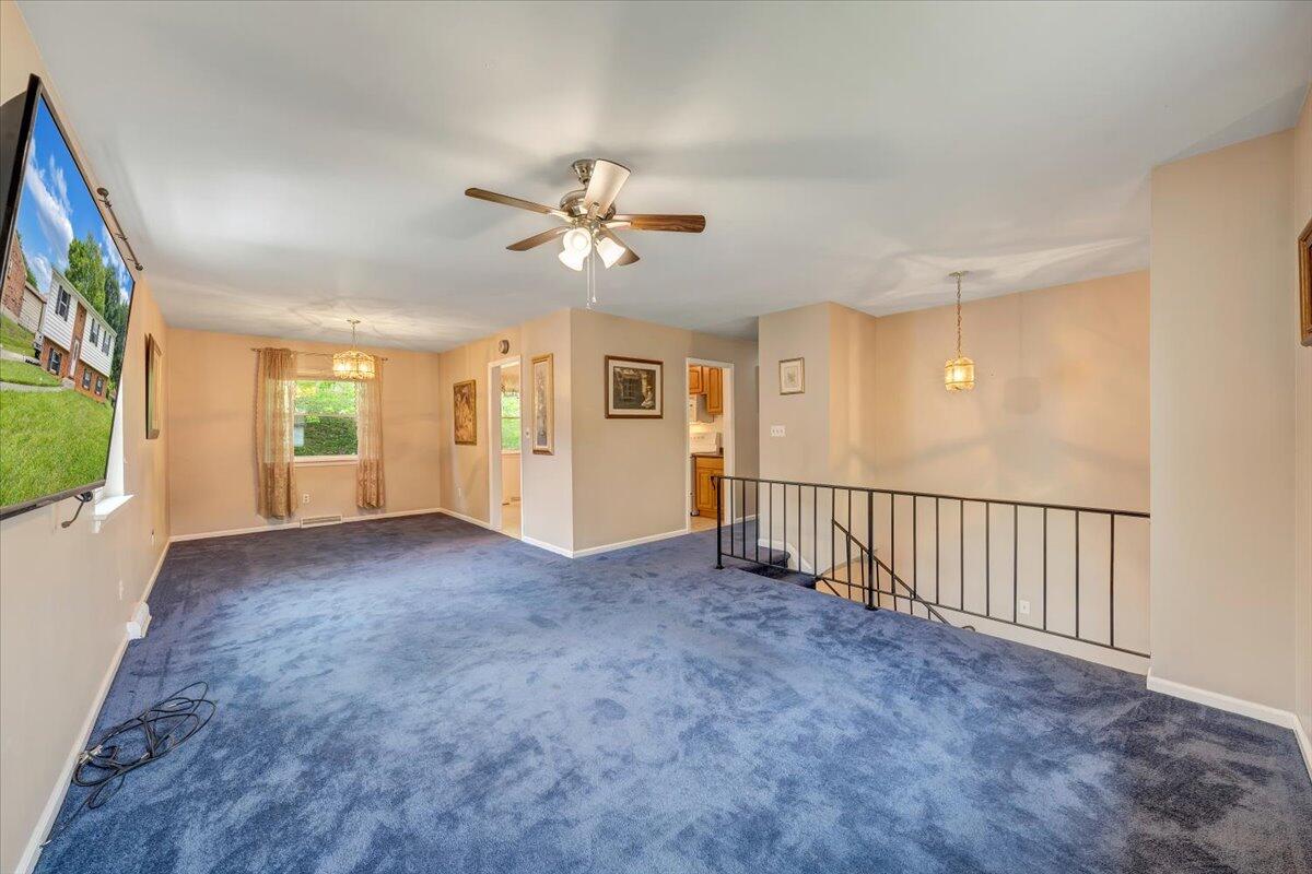 5739 Green Ridge Road Roanoke, VA 24019 - Photo 5 of 30 08-MIB09839