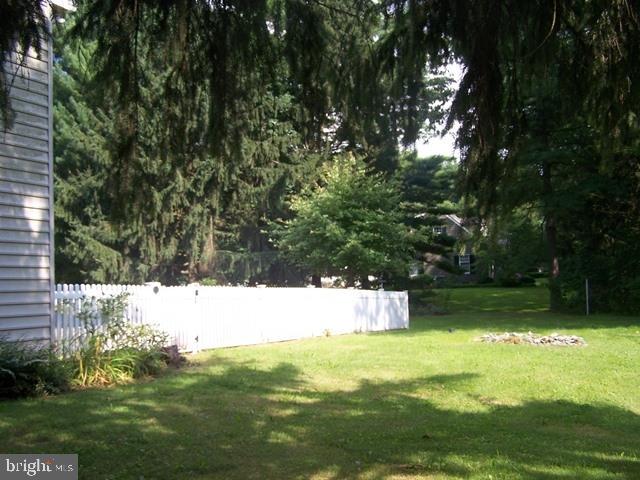 1 Lark Lane Lancaster, PA 17603 - Photo 5 of 20 Gallery Image 5