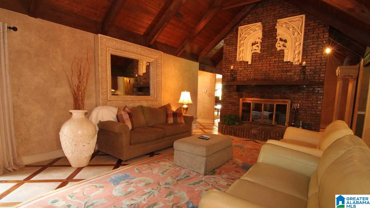 1284 Dunnavant Valley Road Birmingham, AL 35242 - Photo 4 of 46 Gallery Image 4