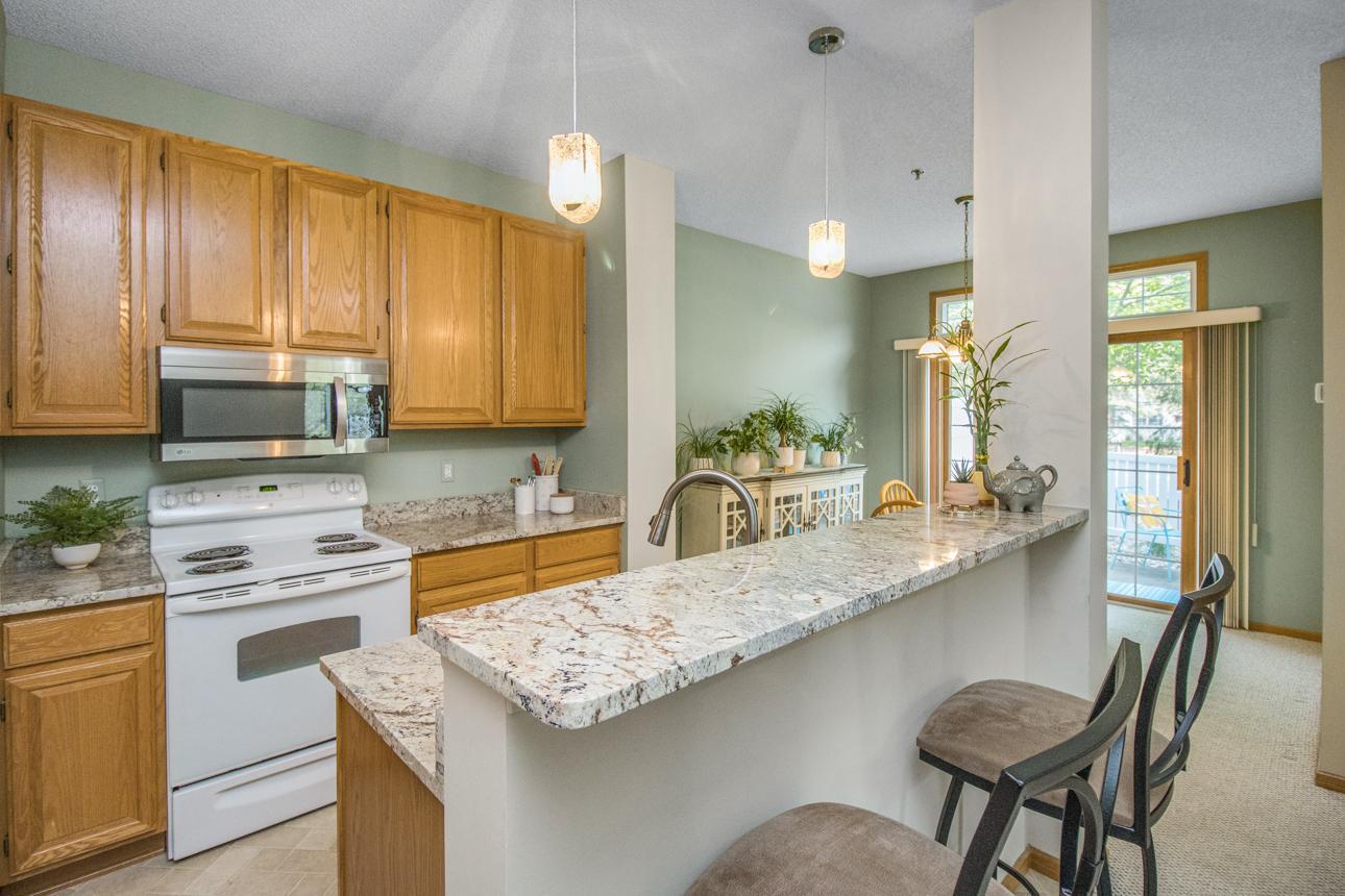 8491 Cortland Road Eden Prairie, MN 55344 - Photo 11 of 30 Gallery Image 11