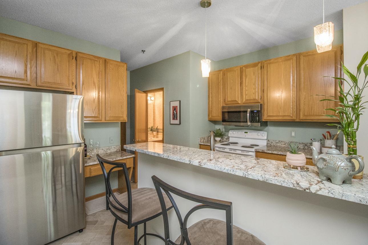 8491 Cortland Road Eden Prairie, MN 55344 - Photo 14 of 30 Gallery Image 14
