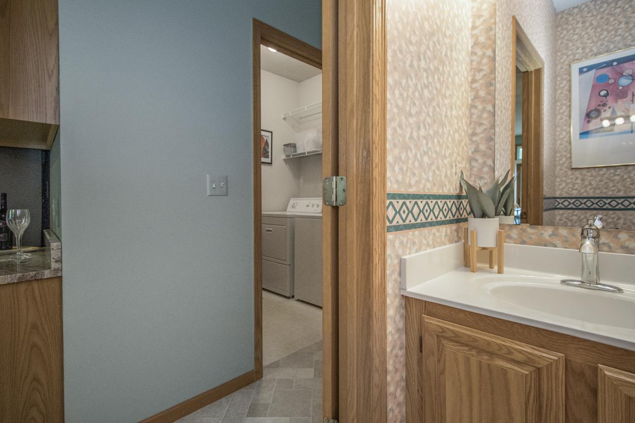 8491 Cortland Road Eden Prairie, MN 55344 - Photo 18 of 30 Gallery Image 18