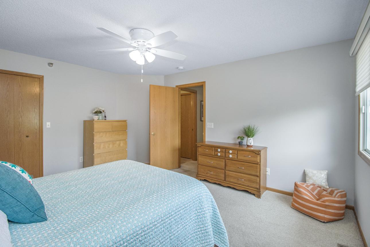 8491 Cortland Road Eden Prairie, MN 55344 - Photo 24 of 30 Gallery Image 24