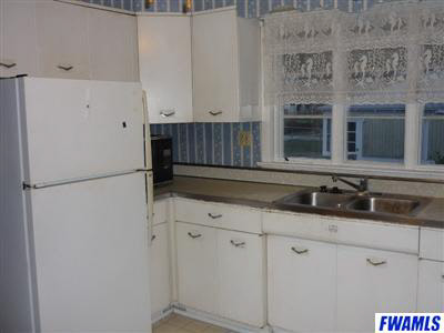 310 North 9th Street Decatur, IN 46733 - Photo 7 of 19