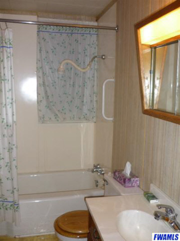 310 North 9th Street Decatur, IN 46733 - Photo 8 of 19