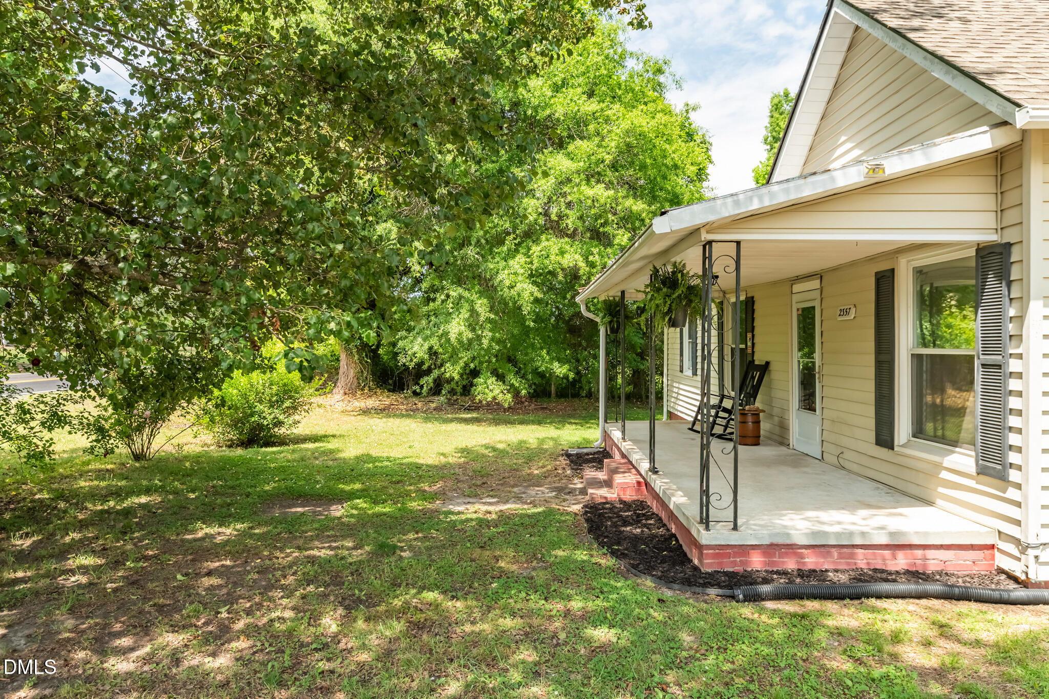 2357 Baynes Road Burlington, NC 27217 - Photo 6 of 70 DSC_7009-HDR