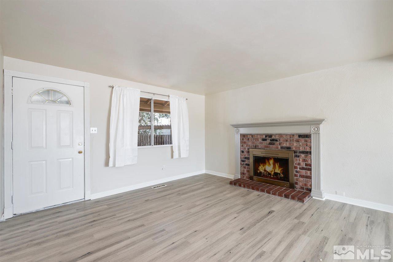 3690 Pomo Drive Reno, NV 89503 - Photo 4 of 20 Photo 4