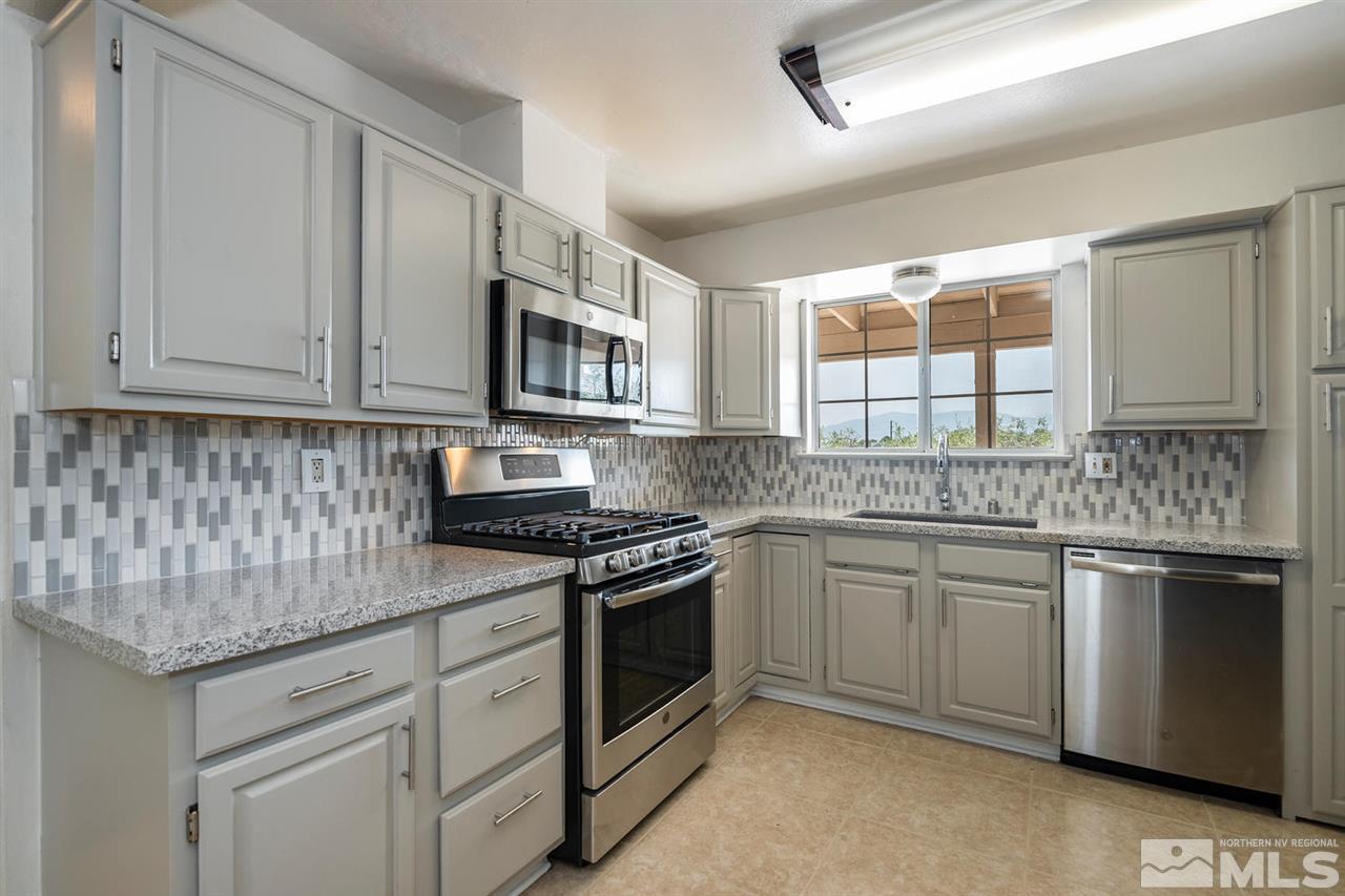 3690 Pomo Drive Reno, NV 89503 - Photo 6 of 20 Photo 6
