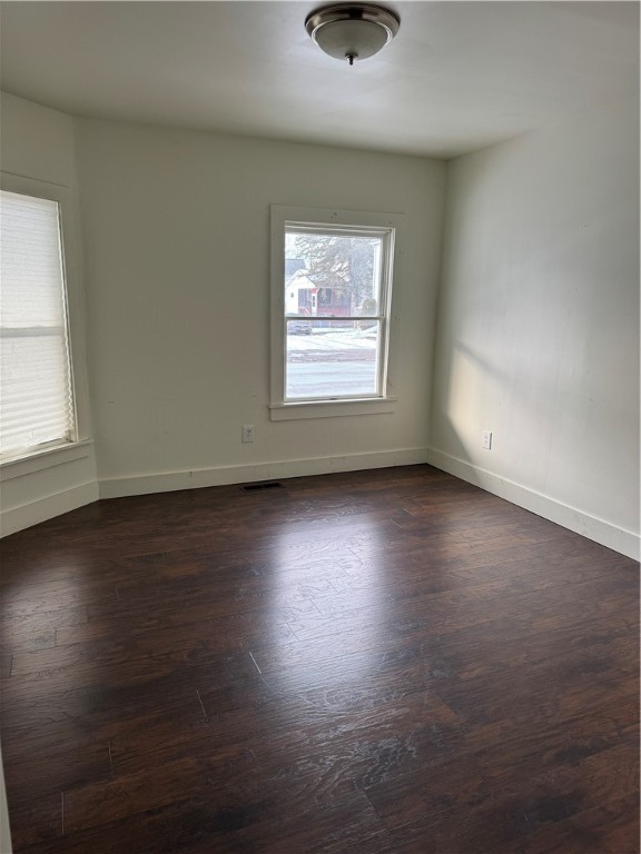 210 Conhocton Street Corning, NY 14830 - Photo 4 of 9