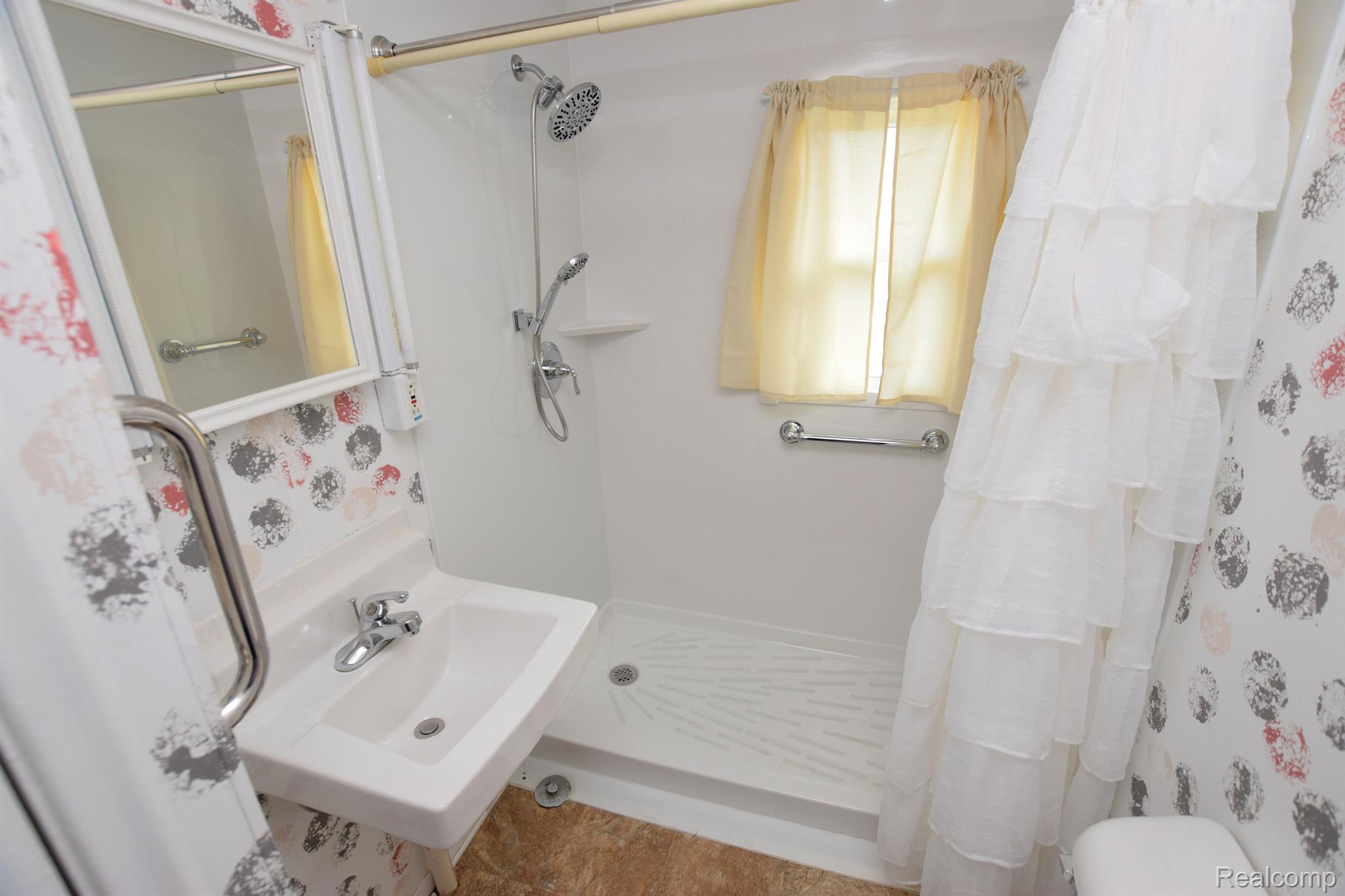 10139 North Clio Road Clio, MI 48420 - Photo 10 of 15 Full Bath