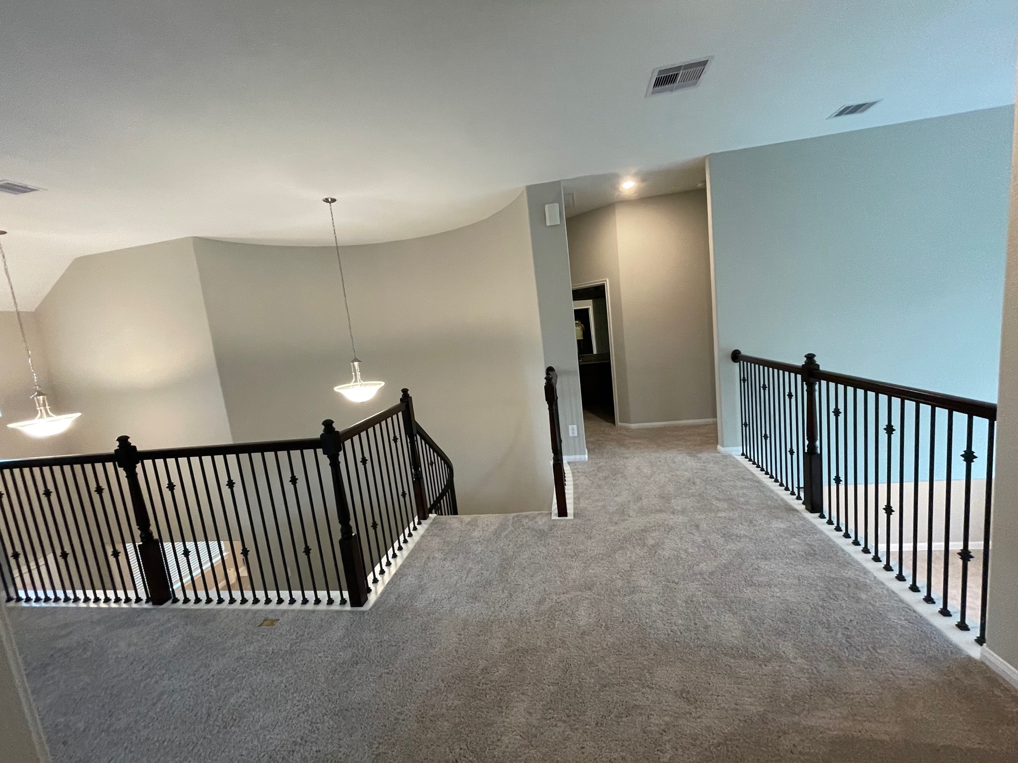 2216 Gadwall Court Conroe, TX 77384 - Photo 13 of 23 a view of a hallway with entryway