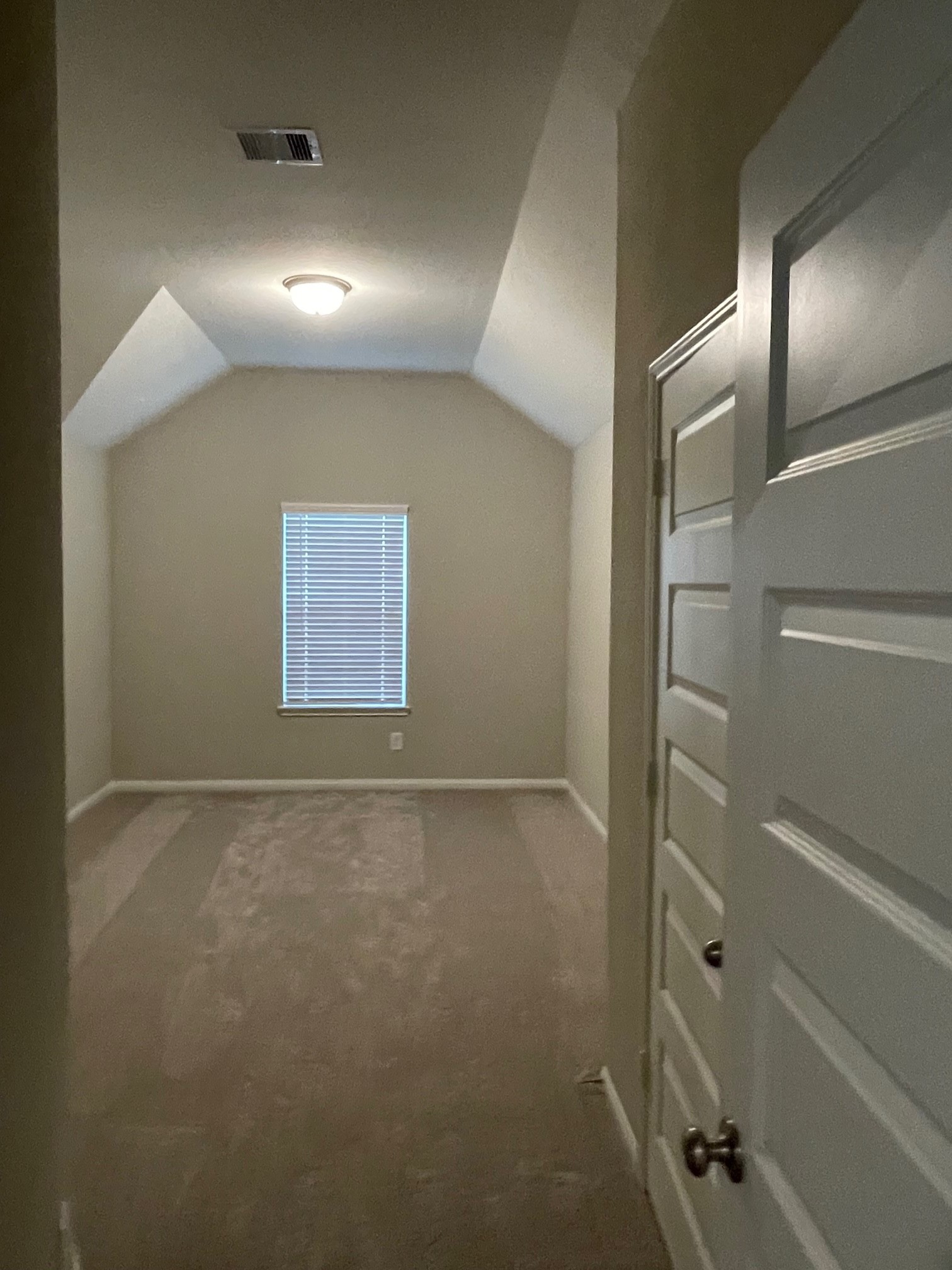 2216 Gadwall Court Conroe, TX 77384 - Photo 17 of 23 a view of an empty room