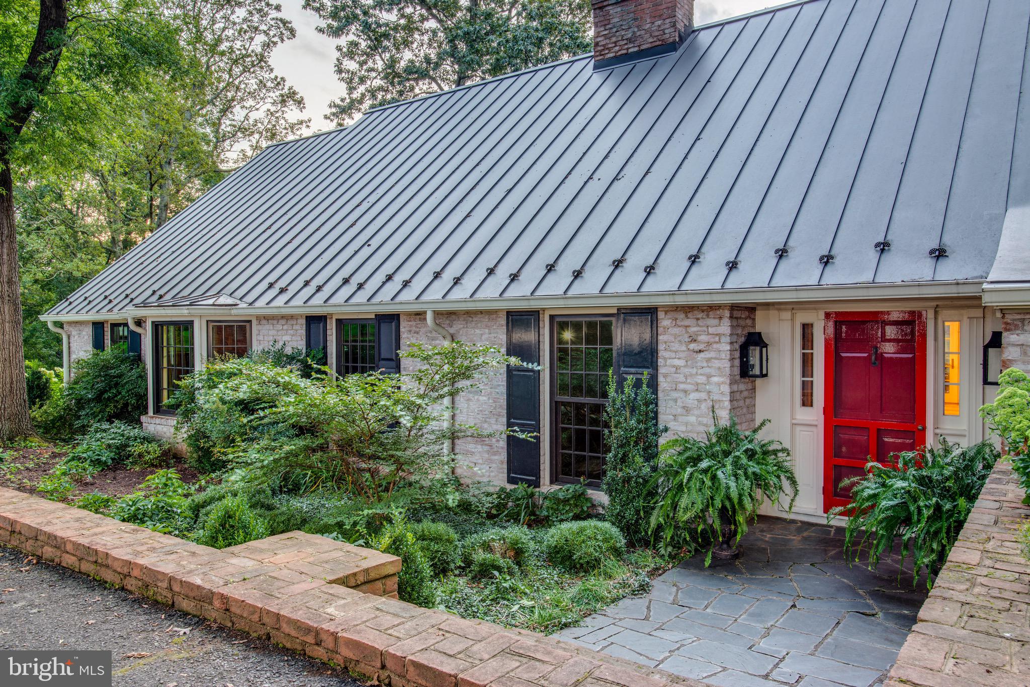 9474 Foxville Road Warrenton, VA 20186 - Photo 3 of 42 Brick Architectural Garden Walls with Stone Entry