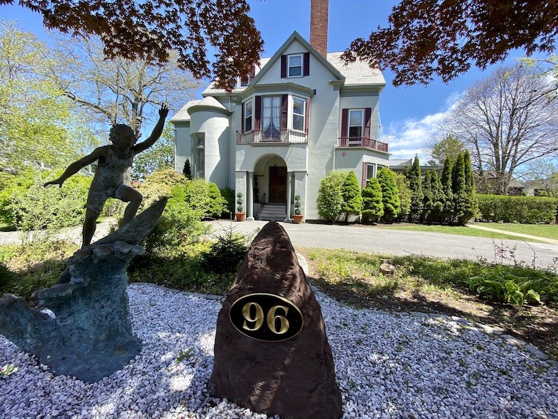 96 Rhode Island Avenue, Unit 1 Newport, RI 02840 - Photo 1 of 23