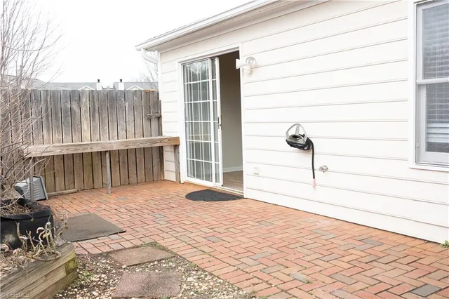 $1,450 | 814 Guilford College Road, Unit 133, Greensboro, NC 27409