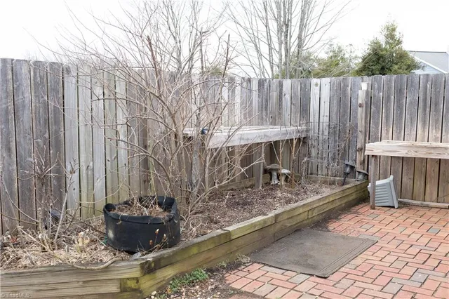 $1,450 | 814 Guilford College Road, Unit 133, Greensboro, NC 27409