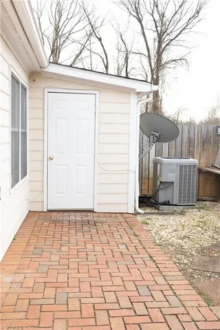 $1,450 | 814 Guilford College Road, Unit 133, Greensboro, NC 27409