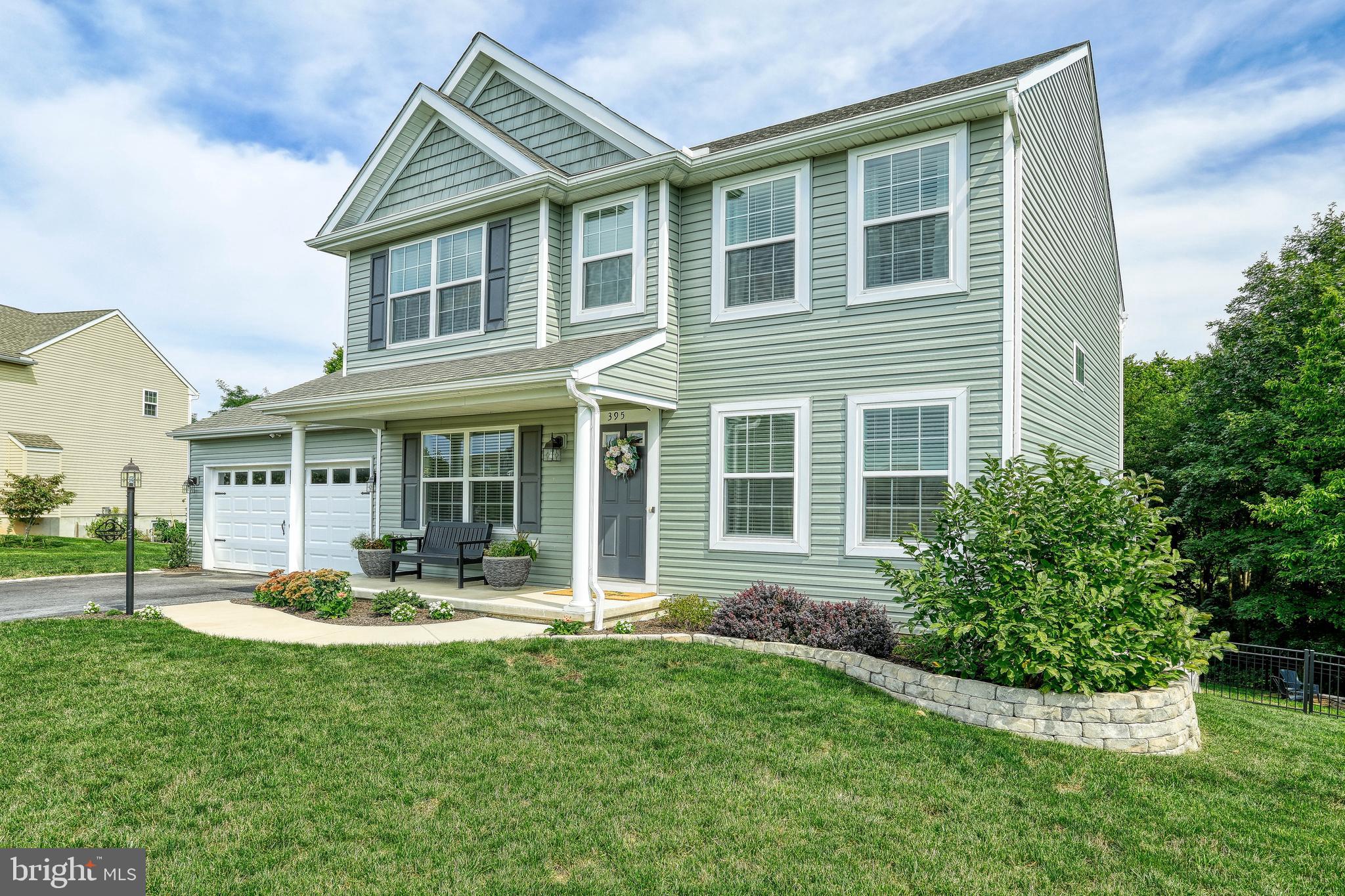395 Riviera Street Mount Wolf, PA 17347 - Photo 3 of 65 395 Riviera Street