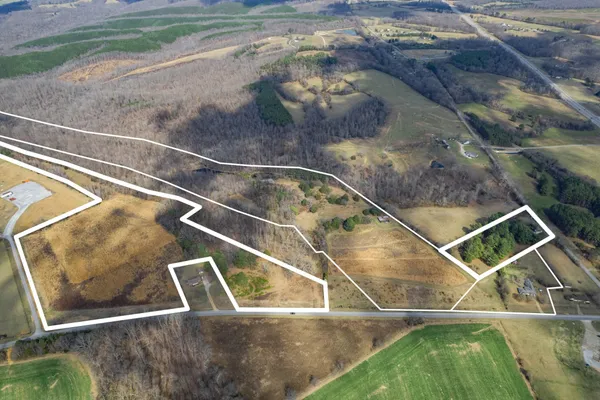 $625,000 | 24 Busby Road, Loretto, TN 38469