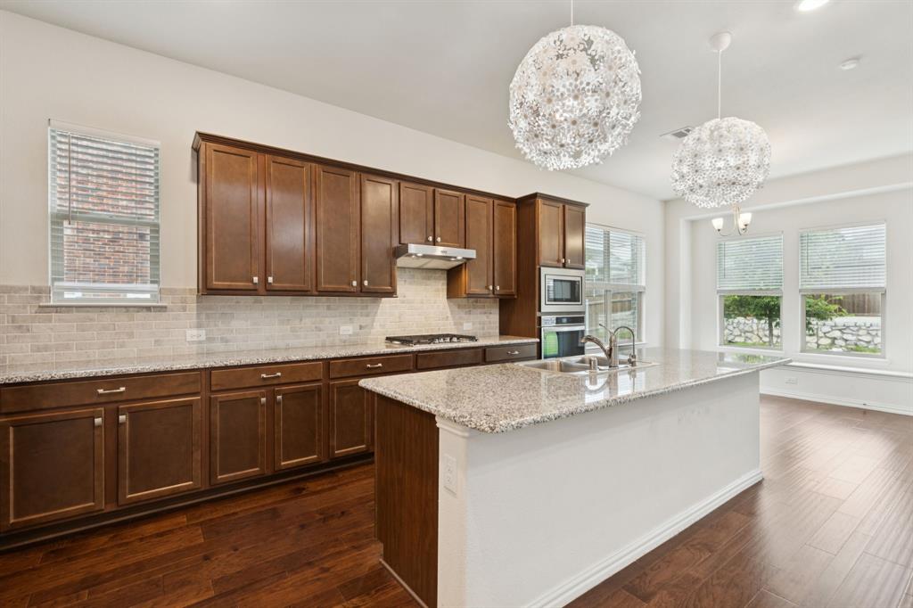 3913 Forged Way McKinney, TX 75071 - Photo 11 of 40 Gallery Image 11