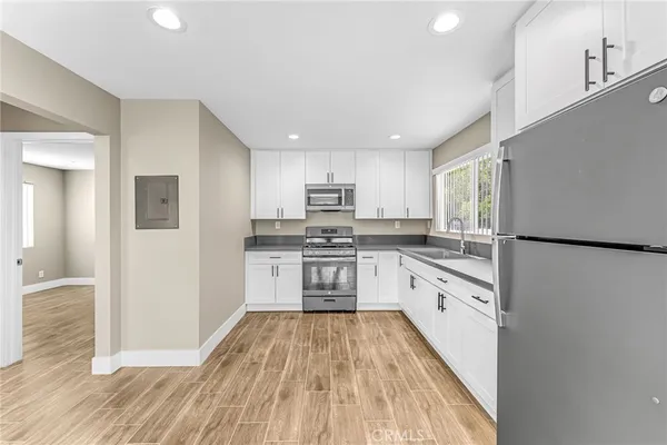 $3,500 | 2417 West Stanford Street, Santa Ana, CA 92704