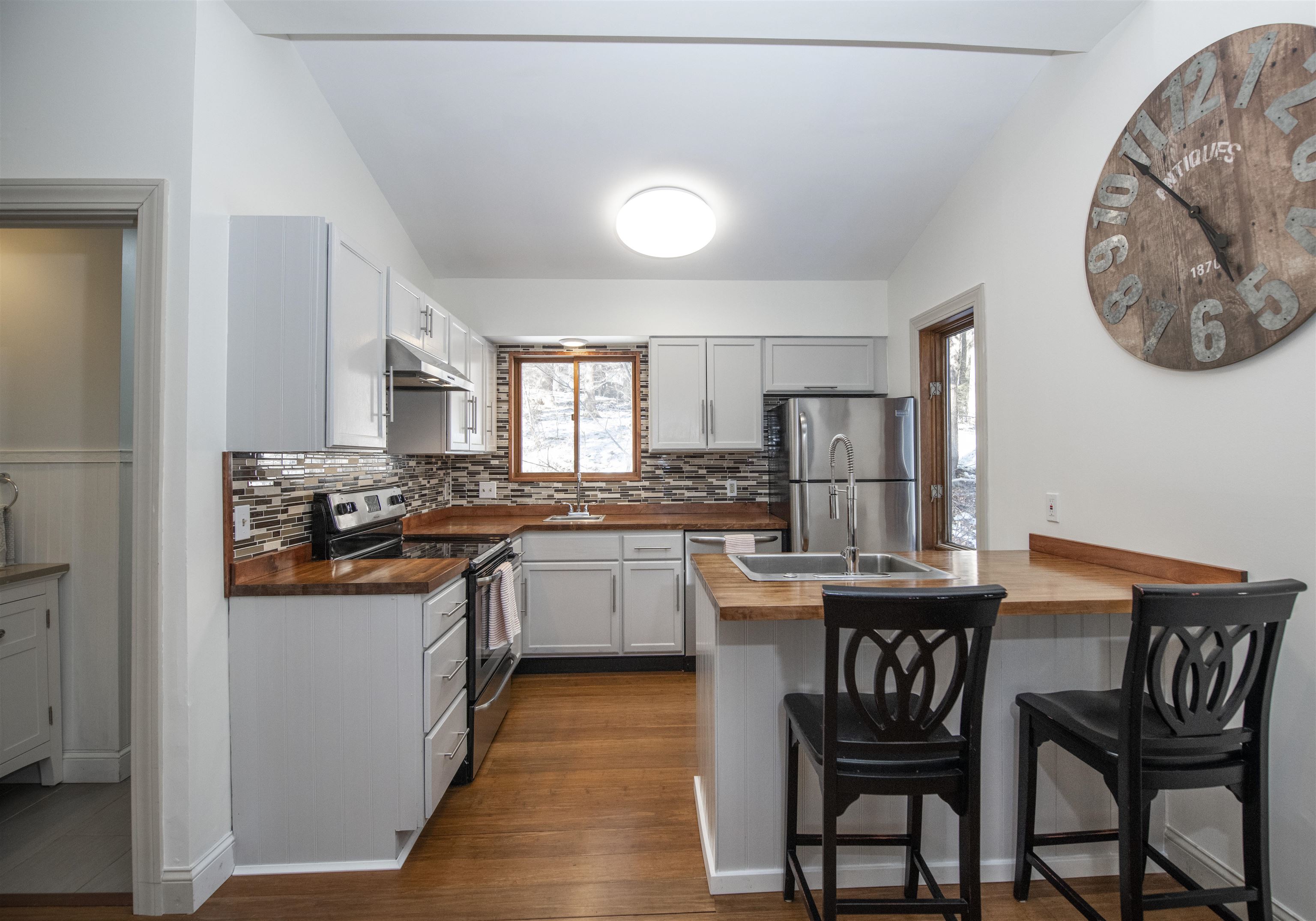 253 Old Quechee Road, Unit 6E Hartford, VT 05059 - Photo 7 of 32 Gallery Image 7