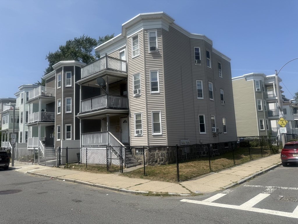 29 Torrey Street Boston, MA 02124 - Photo 5 of 6