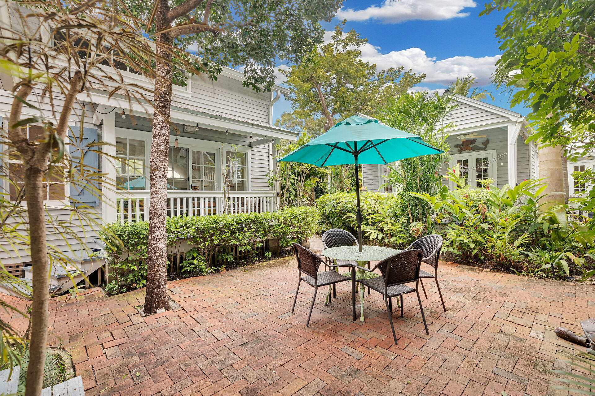 610 Griffin Lane Key West, FL 33040 - Photo 23 of 36 Courtyard