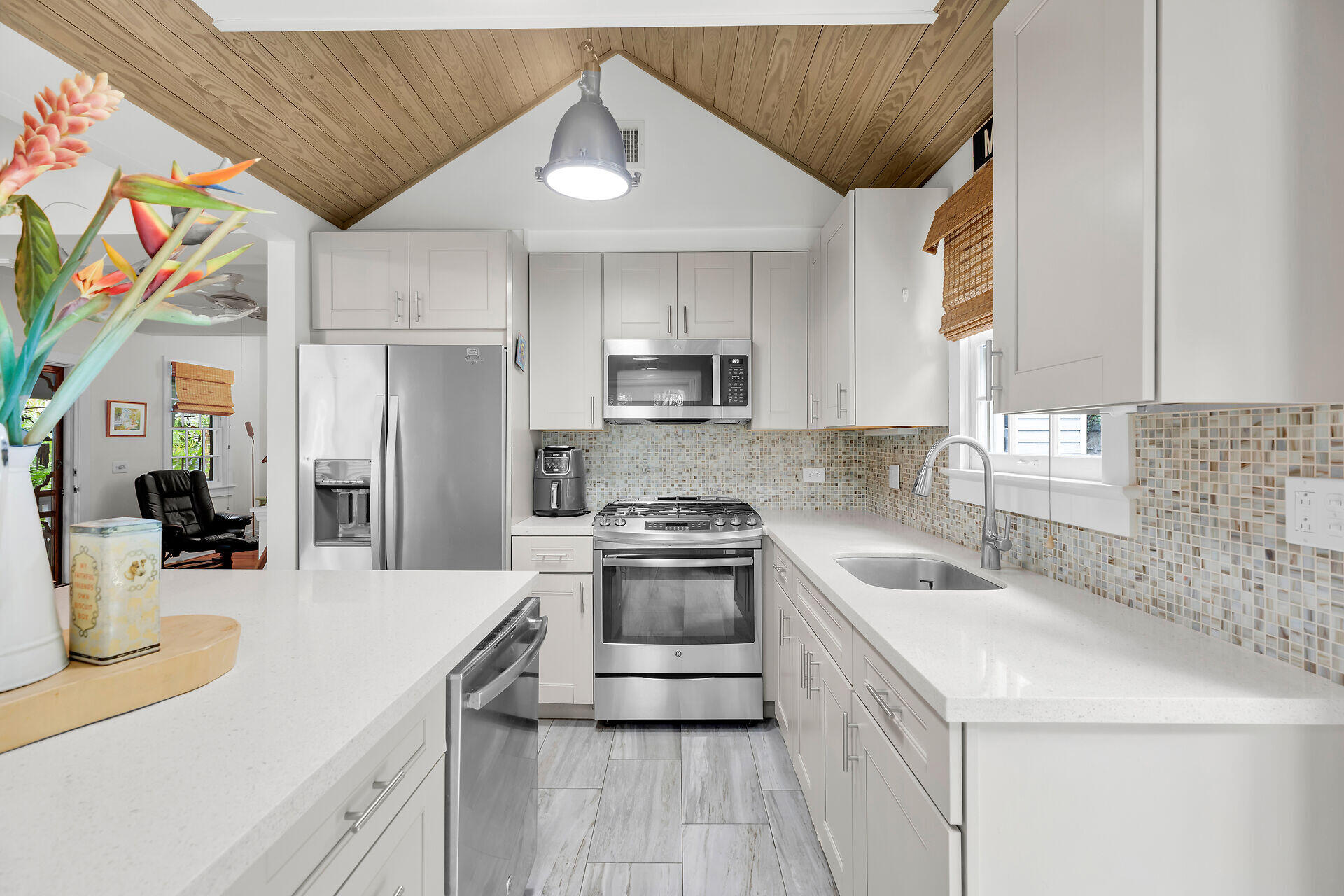 610 Griffin Lane Key West, FL 33040 - Photo 10 of 36 Kitchen