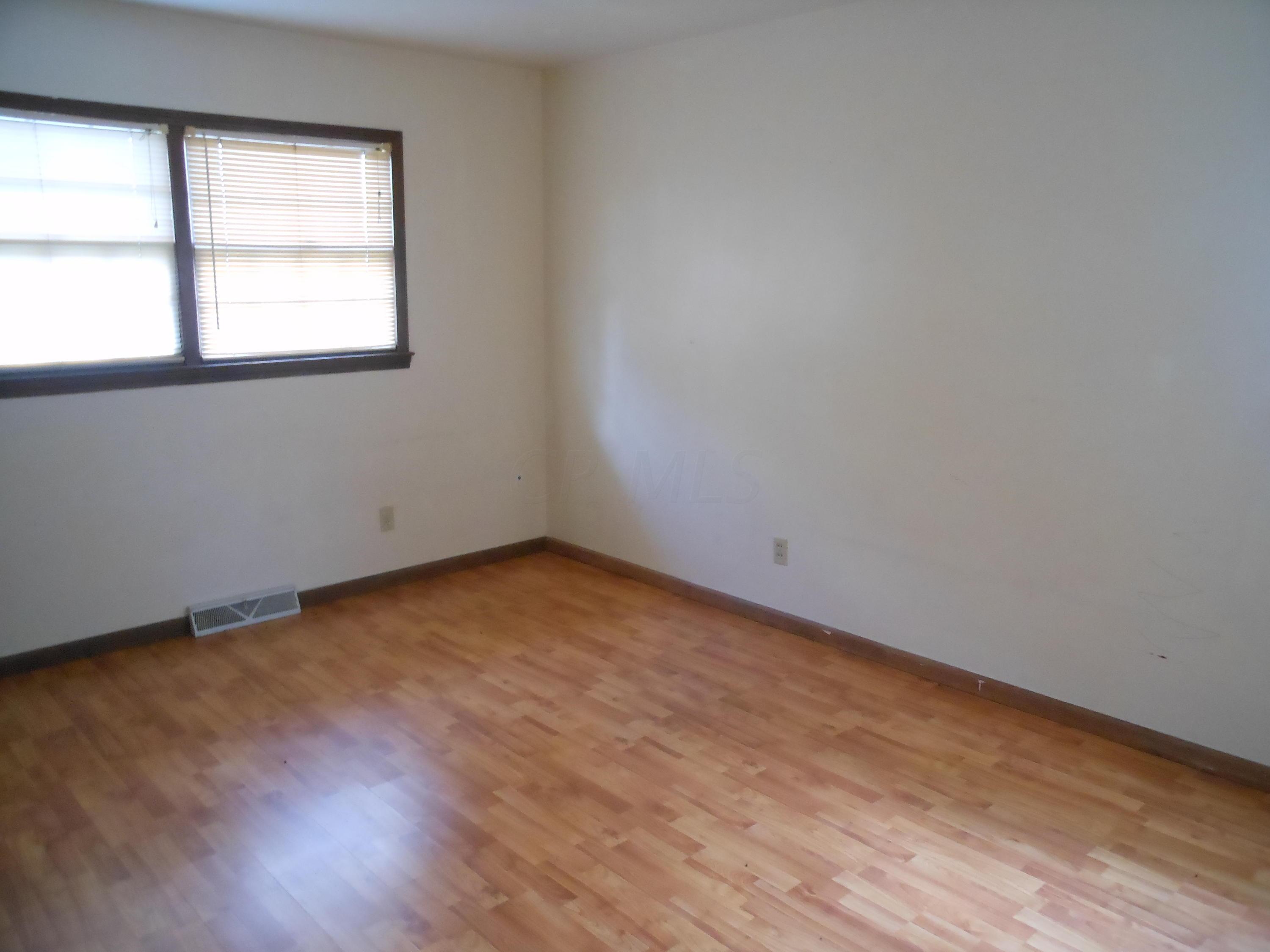 527 Wooster Road Mount Vernon, OH 43050 - Photo 13 of 20 Gallery Image 13