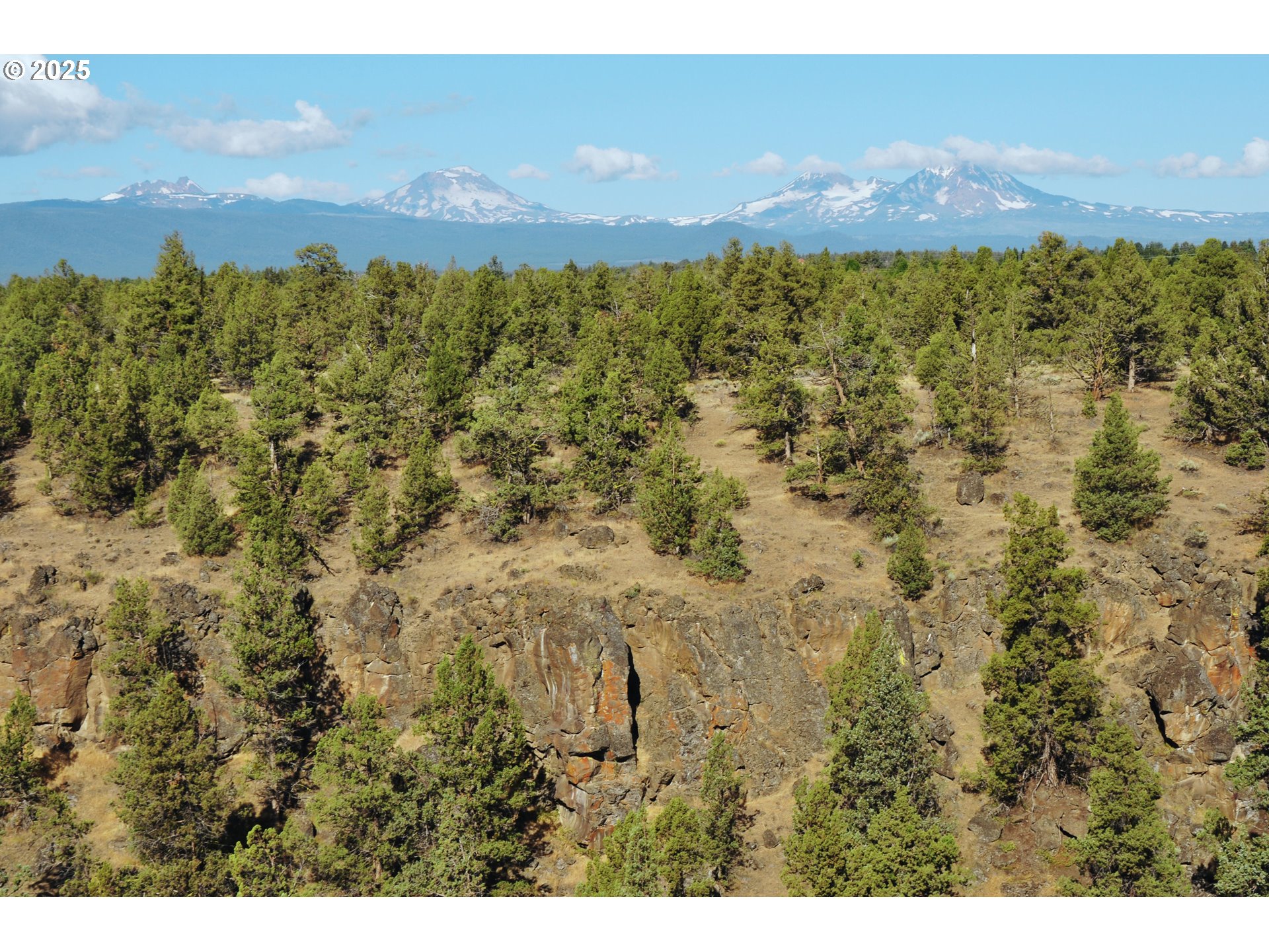 65255 Swalley Road Bend, OR 97703 - Photo 2 of 48 a view of a city