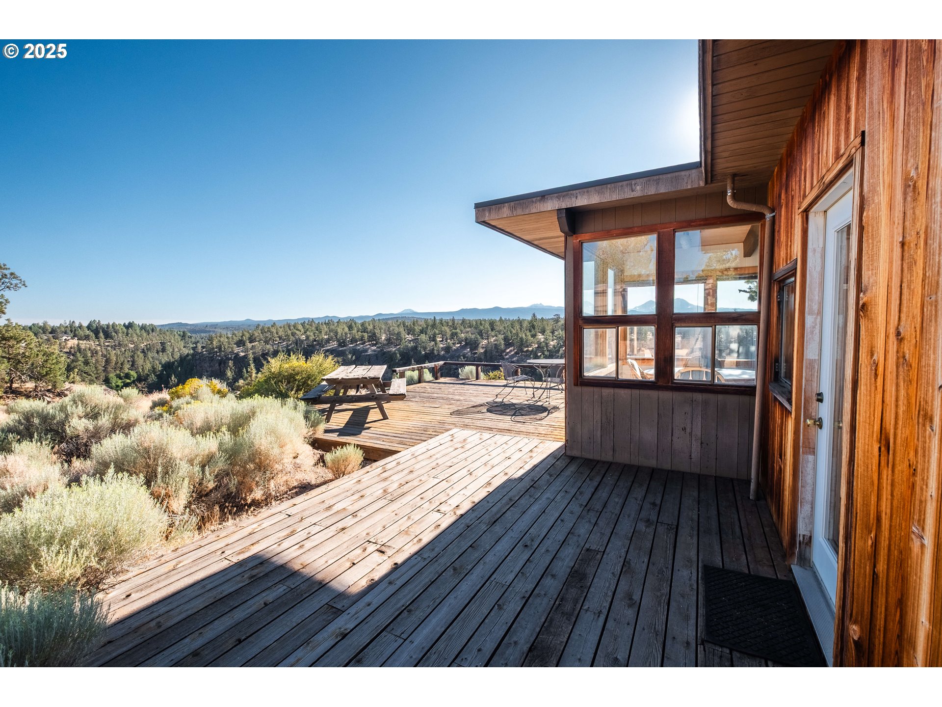 65255 Swalley Road Bend, OR 97703 - Photo 47 of 48 a view of a terrace from the ocean