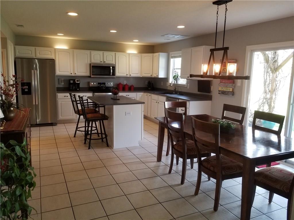 11261 Falling Water Way Fishers, IN 46037 - Photo 12 of 39 Gallery Image 12
