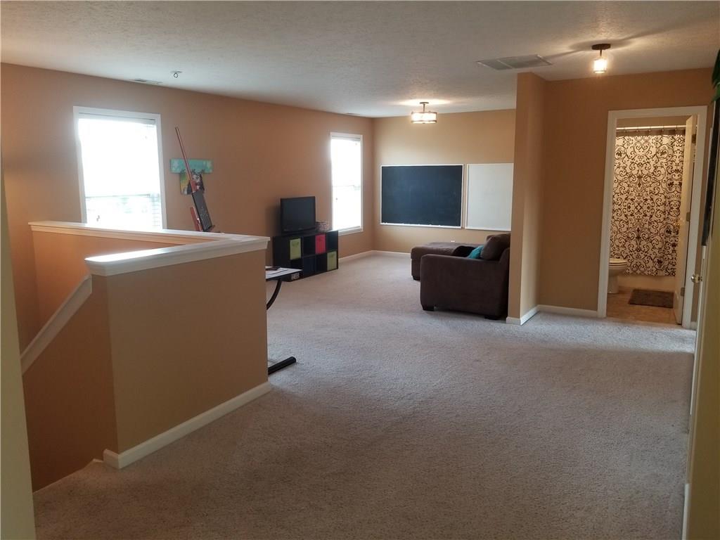 11261 Falling Water Way Fishers, IN 46037 - Photo 16 of 39 Gallery Image 16