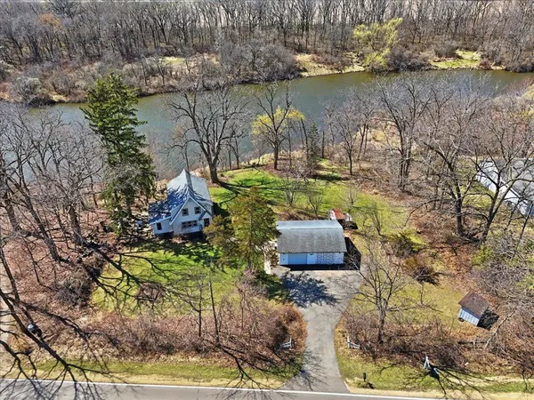 $329,900 | 851 County Highway North, Stoughton, WI 53589