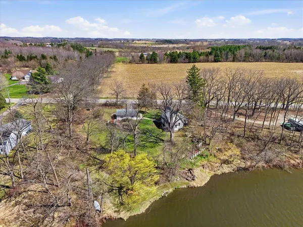 $329,900 | 851 County Highway North, Stoughton, WI 53589