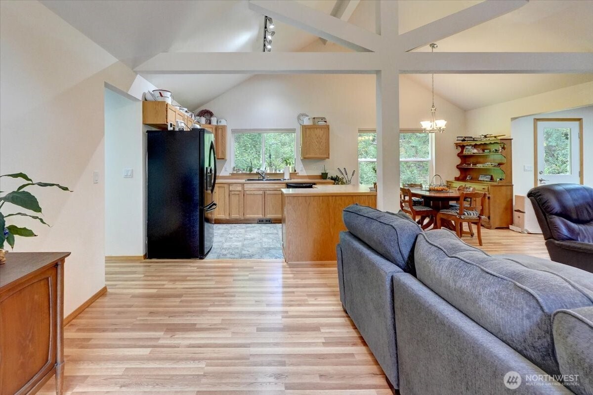 9535 Olalla Valley Road Southeast Port Orchard, WA 98367 - Photo 8 of 40