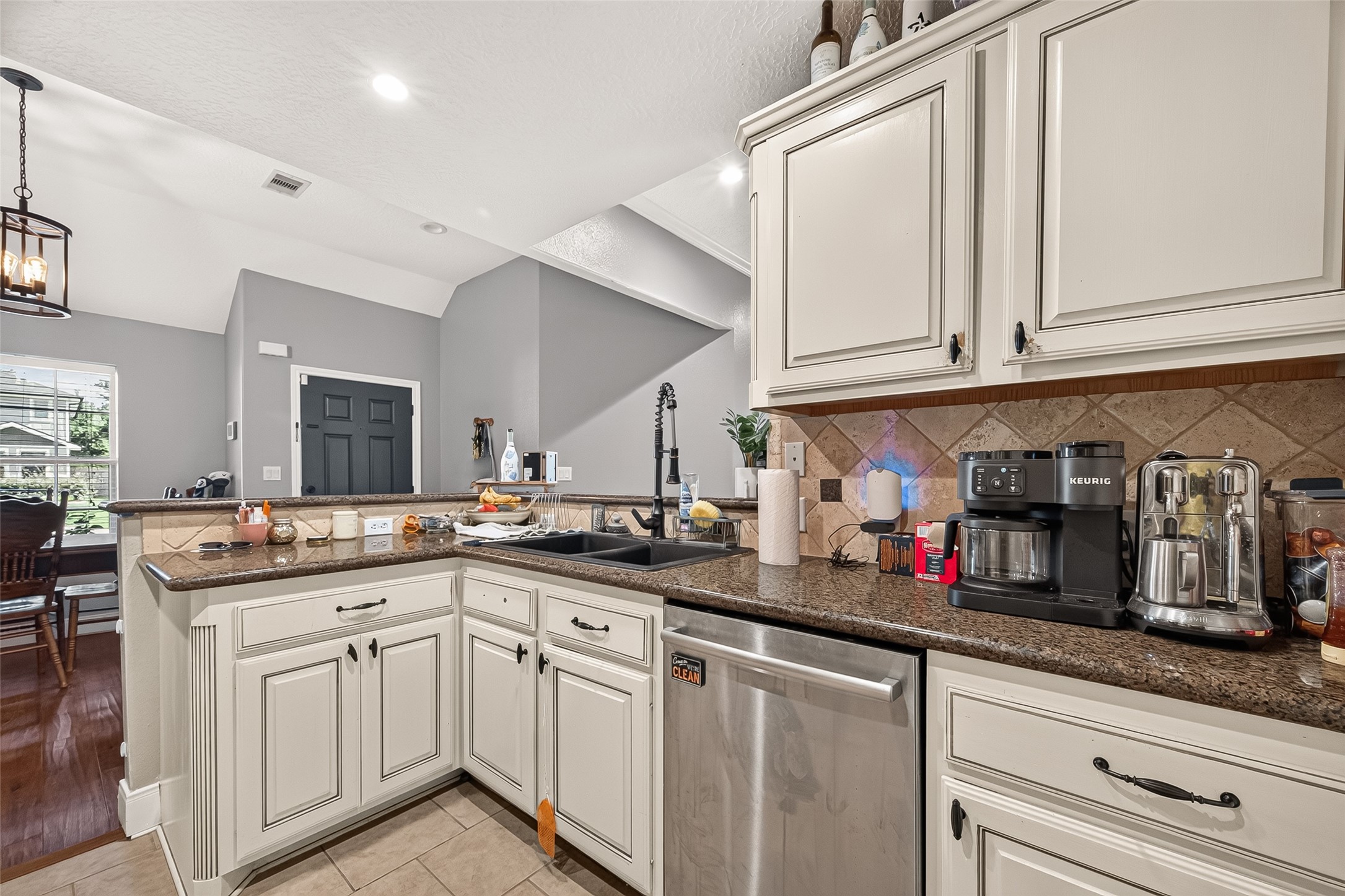720 Springwood Drive Conroe, TX 77385 - Photo 12 of 30