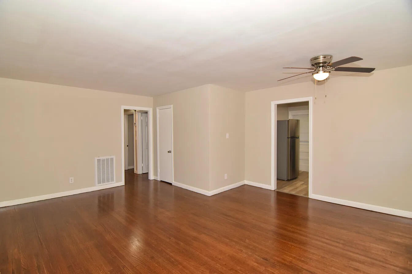 2424 Bream Avenue Augusta, GA 30906 - Photo 2 of 24 fdb43688b6dd3a4bc1537c423dde23d8-uncropp