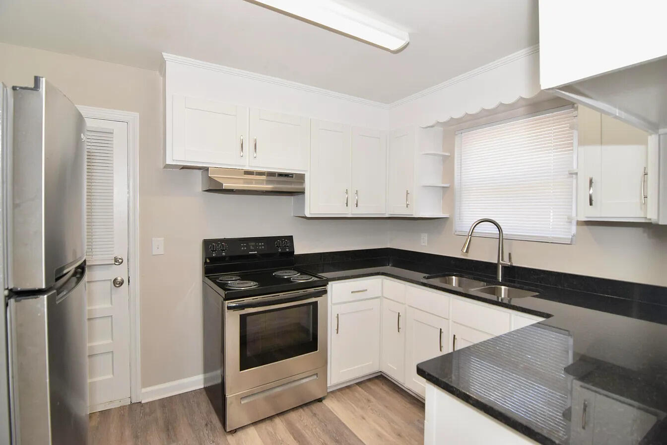 2424 Bream Avenue Augusta, GA 30906 - Photo 6 of 24 fb257943cf5d8ec78f93dfed2d3e00f6-uncropp