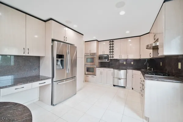 $4,200 | 2 Millo Place, Unit 2, Little Ferry, NJ 07643