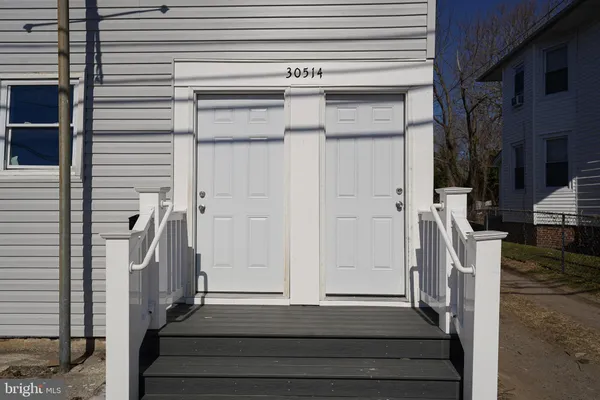 a view of a entryway of the house
