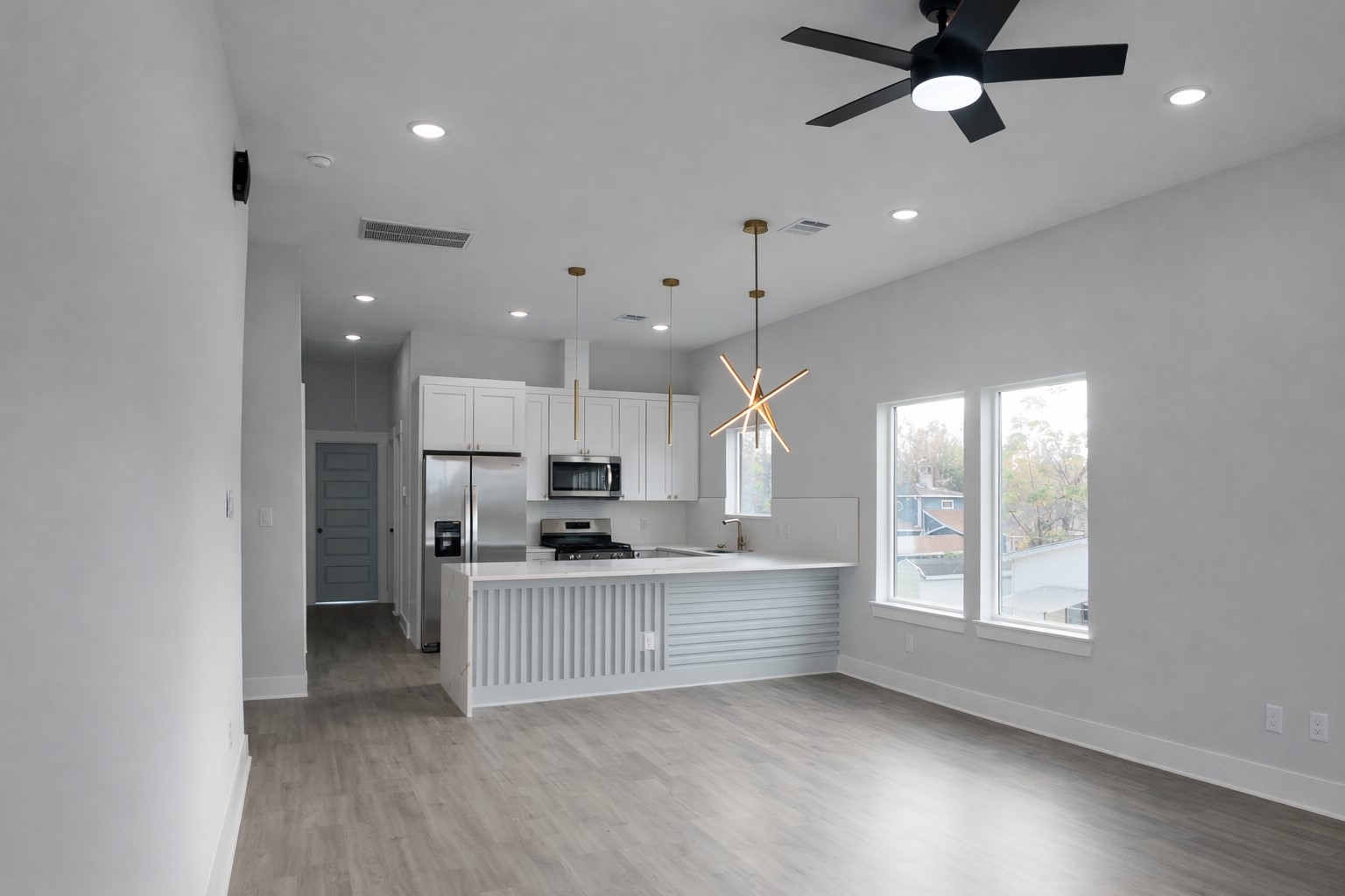 8114 Double Avenue, Unit C Houston, TX 77088 - Photo 4 of 16